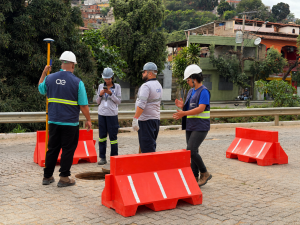 Águas de Valadares mapeia redes de esgoto para direcionar investimentos e obras em Valadares