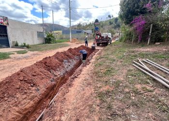 Águas de Valadares realiza melhorias na rede de abastecimento em São Antônio do Pontal