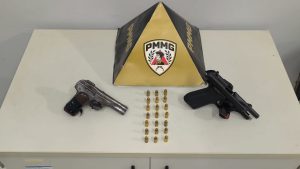 Homem é preso com duas pistolas e 22 munições durante abordagem da PM no Santa Paula