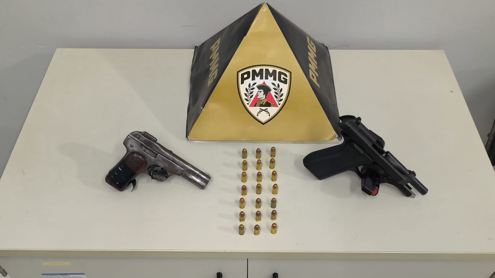 Homem é preso com duas pistolas e 22 munições durante abordagem da PM no Santa Paula