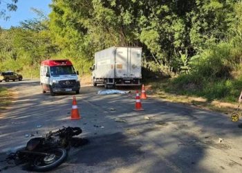 Adolescente morre após perder controle de moto e ser atingido por caminhão na MGC-108 entre Martins Soares e Manhumirim
