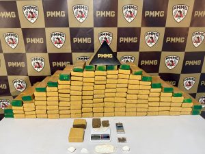 Operação da PM termina com apreensão de 200 quilos de maconha e prisão de jovem em Santana do Paraíso