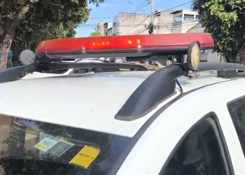 Homem agride avó de 80 anos, ataca policiais e acaba preso em Tarumirim 