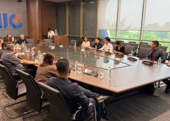 Missão do SINDVEL ao Vietnã busca ampliar autonomia tecnológica do Vale da Eletrônica