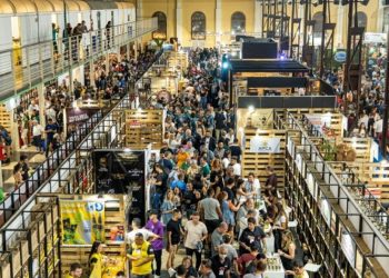 Expocachaça reúne 2 mil rótulos em BH