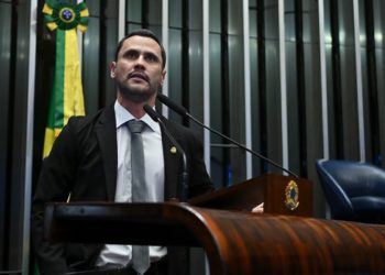 O candidato em quem o próprio partido diz não confiar