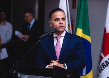 Presidente da OAB-MG participa da Semana Jurídica do UNILAVRAS com palestra sobre advocacia e inteligência artificial