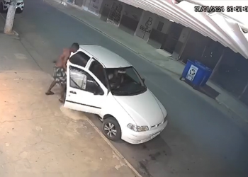 Mulher é atacada dentro do próprio carro no Centro de Mutum; veja vídeo
