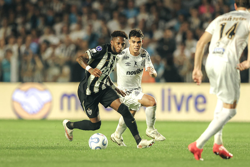 Atlético e Santos decidem vaga nas semifinais da Sul-Americana nesta quarta-feira na Arena MRV