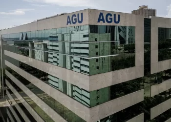 Para AGU, decisão de Fachin restaura ordem pública e administrativa