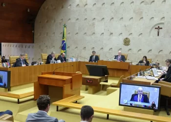 STF retoma sessões após suspensão de casos Moraes e Mendonça