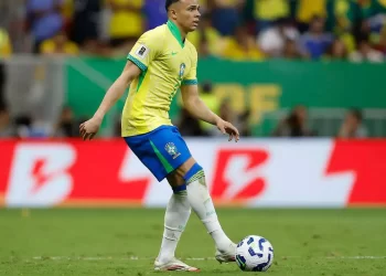 Wesley é cortado e Vanderson é convocado para amistosos da Seleção