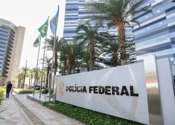 PF envia a Gilmar e Zanin íntegra de material do celular de Vorcaro