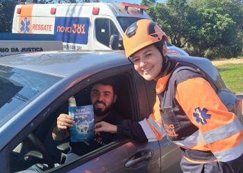 Nova 381 realiza ações de conscientização no trânsito em Valadares e outros pontos da BR-381