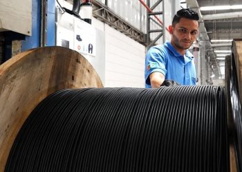 Sul de Minas amplia fábrica de cabos ópticos