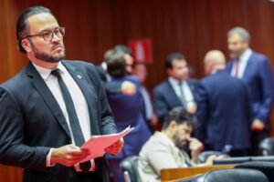 ALMG aprova projeto de Enes Cândido que busca destravar recursos de emendas