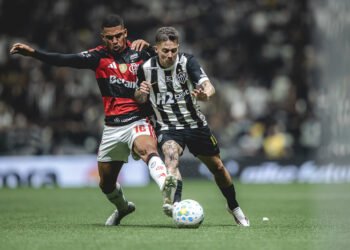 Flamengo e Atlético fecham a 32ª rodada do Brasileirão nesta segunda-feira
