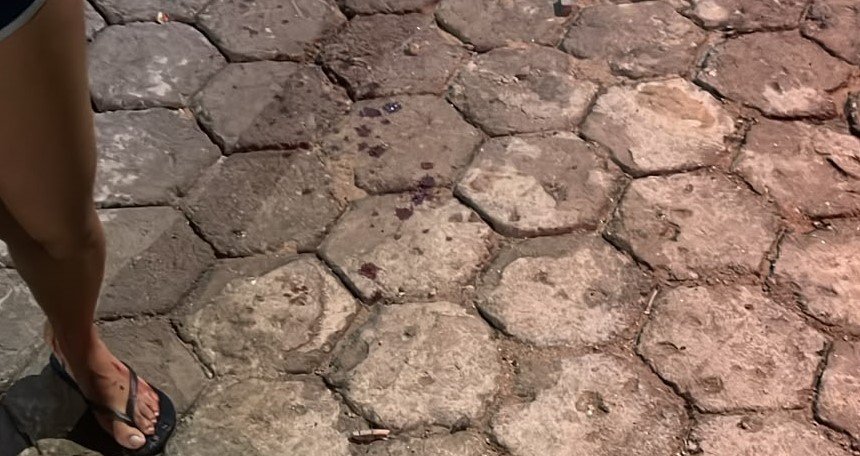 Mulher fica ferida após ser atingida por faca durante discussão com companheiro no bairro Vale do Sol II