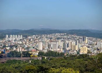 Divinópolis virou um fenômeno na política